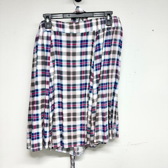 Torrid Women Blue & White Mini Chalis Skirtall Rustic Plaid Size 3 3X - Picture 4 of 4